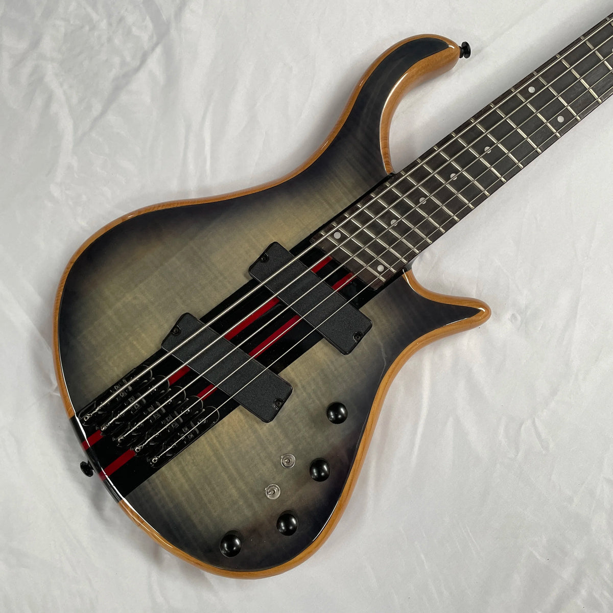 Baixo Custom 5 Cordas Cinza Hardware Preto